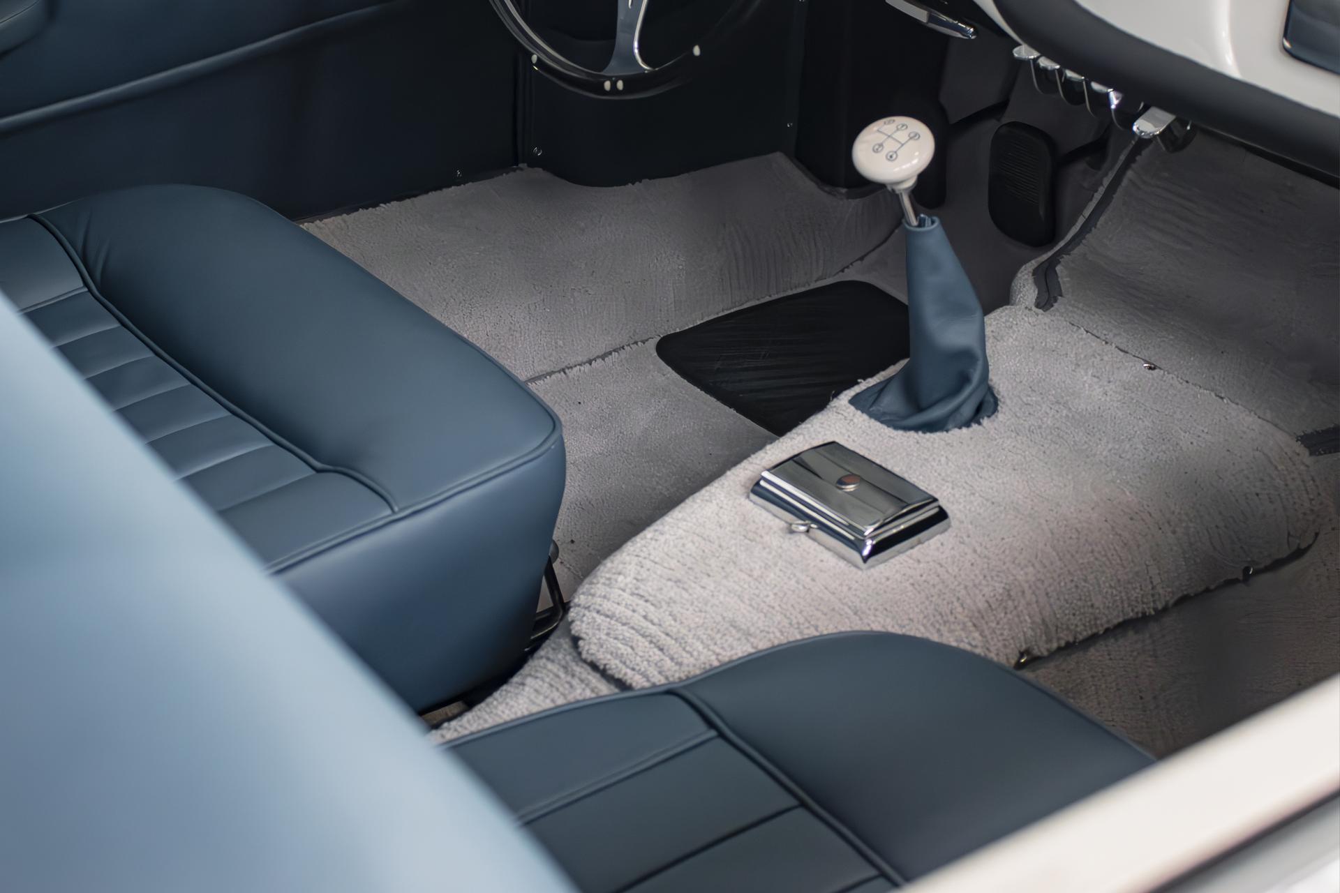 maserati3500gt/INTERIORS 6